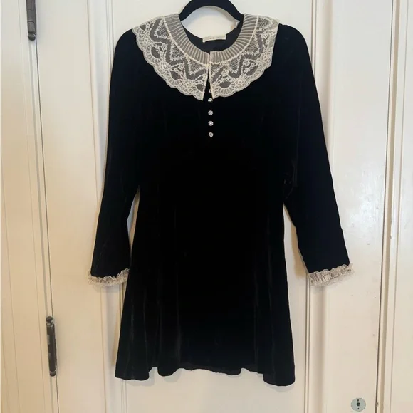 doen black velvet dress Chanselle Dress - Black